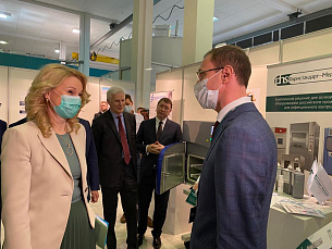 «Фармстандарт-Медтехника» представила оборудование в Курчатовском институте