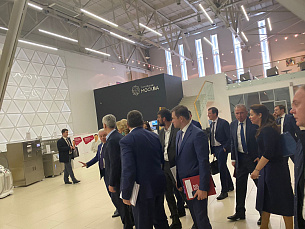 Завод АО «ТЗМОИ» принял участие в выставке по случаю приезда мэра Москвы