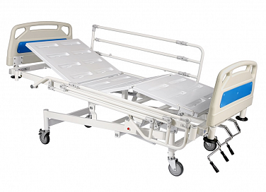 Washing machines for carts and medical equipment